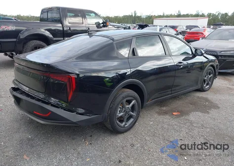 2026 Kia K4 Lxs z USA, uszkodzony, nr VIN 3KPFT4DE9TE269429